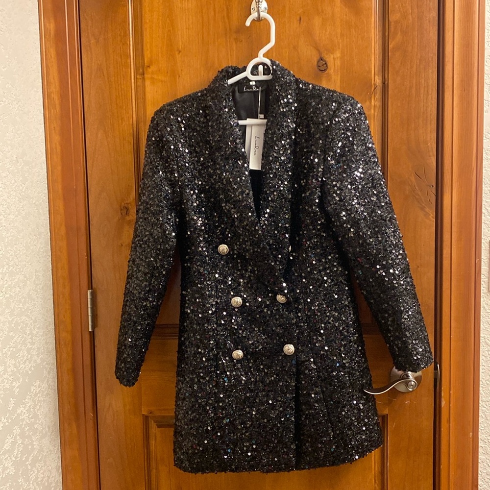 NWT**Sequin Blazer**LUXEDRESS-SZ Large
